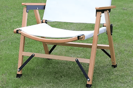wooden frame lawn chair.jpg